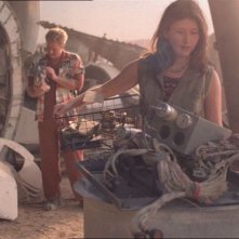 Alan Tudyk e Jewel Staite in una scena di Firefly, episodio Colpo in ospedale