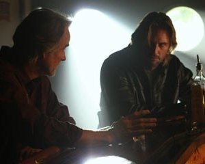 Josh Holloway e John Terry nell'episodio 'Fuorilegge' di Lost