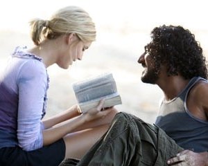 Maggie Grace e Naveen Andrews nell'episodio 'Ragione e sentimento' di Lost