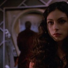 Morena Baccarin in una scena di Firefly, episodio La signora Reynolds
