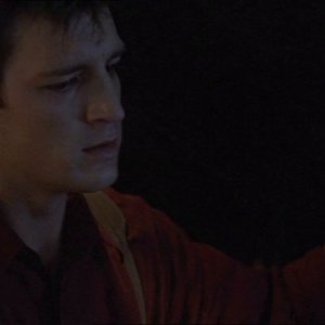 Nathan Fillion in una immagine di Firefly, episodio In azione!