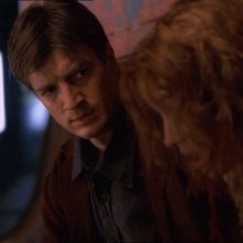 Nathan Fillion in una foto di Firefly, episodio La signora Reynolds