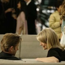 Sarah Jessica Parker, Mikhail Baryshnikov e Candice Bergen in una scena di Sex and the City, episodio Via da New York