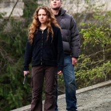 Justin Chatwin con Margarita Levieva in una scena di The Invisible