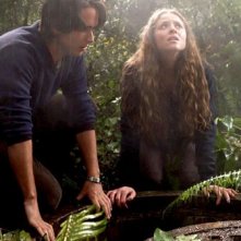 Justin Chatwin e Margarita Levieva in una scena del film The Invisible