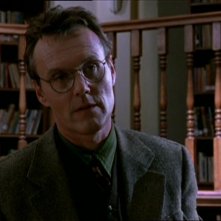 Anthony Head In Una Scena Di Buffy L Ammazzavampiri Episodio La Riunione 44910