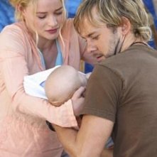 Emilie de Ravin e Dominic Monaghan nell'episodio 'Il bene superiore' di Lost