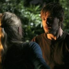 Emilie de Ravin e Dominic Monaghan nell'episodio 'Non nuovere' di Lost