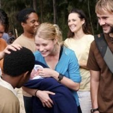 Emilie de Ravin, Evangeline Lilly, Dominic Monaghan e Malcolm David Kelley nell'episodio 'Non nuovere' di Lost