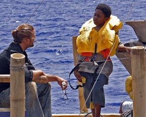 Josh Holloway e Malcolm David Kelley nell'episodio 'Esodo: parte 2' di Lost