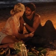 Maggie Grace con Naveen Andrews nell'episodio 'Non nuovere' di Lost