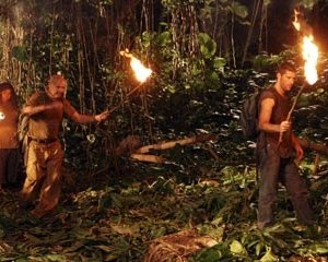 Terry O'Quinn, Matthew Fox e Jorge Garcia nell'episodio 'Esodo: parte 2' di Lost