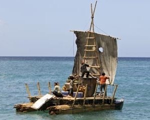 Zattera in mare nell'episodio 'Esodo: parte 1' di Lost