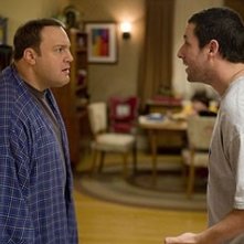 Adam Sandler e Kevin James in una immagine di Io vi dichiaro marito e...marito