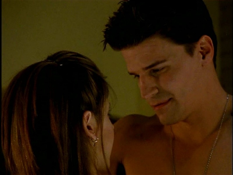 Sarah Michelle Gellar E David Boreanaz In Una Scena Di Buffy L Ammazzavampiri Episodio L Angelo Custode 45108