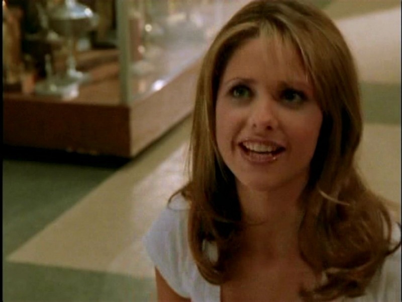 Sarah Michelle Gellar In Una Scena Di Buffy L Ammazzavampiri Episodio Lontano Dagli Occhi Lontano Dal Cuore 45239