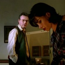 Anthony Head e Robia LaMorte in una scena di Buffy - L'ammazzavampiri, episodio La profezia