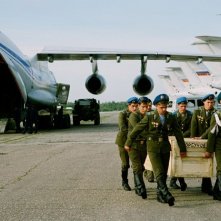 Una scena del film Cargo 200