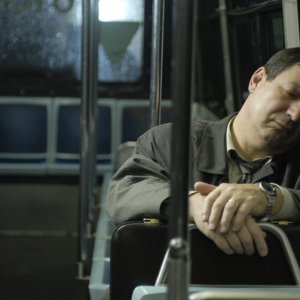 Una scena del film Continental, un film sans fusil