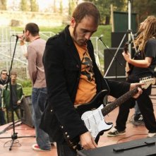 Valerio Mastandrea in una scena del film Non pensarci