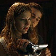 Sarah Roemer e Shia LaBeouf in una scena del film Disturbia