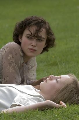 Keira Knightley E Saoirse Ronan In Una Scena Del Film Espiazione 45552