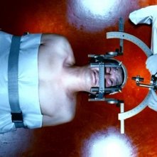 Song Kang-ho in una scena inquietante di THE HOST