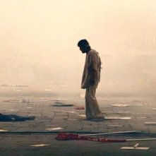 Song Kang-ho in una suggestiva scena di THE HOST