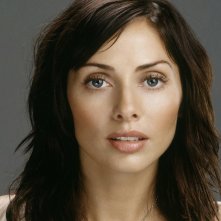 Wallpaper di Natalie Imbruglia con un primo piano dell'attrice e cantante australiana