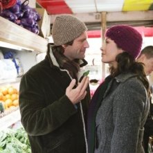 Catherine Zeta-Jones e Aaron Eckhart in una scena del film Sapori e Dissapori (2007)