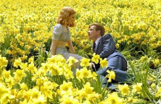 Alison Lohman e Ewan McGregor in una scena di BIG FISH