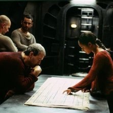 David Roberts, Jada Pinkett Smith e Anthony Wong in una scena di MATRIX REVOLUTIONS