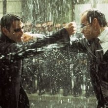 Keanu Reeves e Hugo Weaving in una scena di MATRIX REVOLUTIONS