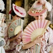 Kirsten Dunst in una scena di Marie Antoinette