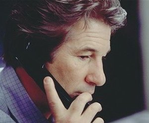 Richard Gere in una scena di THE MOTHMAN PROPHECIES - VOCI DALL'OMBRA