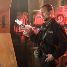 Bruce Willis in una scena del film Planet Terror, episodio di Grindhouse