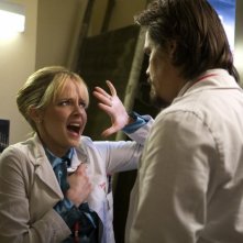 Brolin e la Shelton in una scena del film Planet Terror, episodio del double feature  Grind House