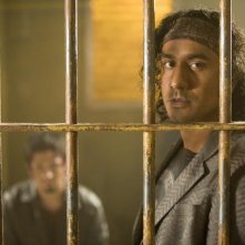 L'attore di 'Lost', Naveen Andrews, in una scena del film Planet Terror, episodio del double feature  Grind House