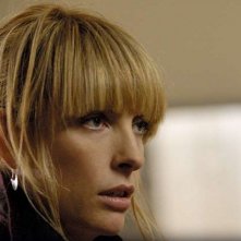 Toni Collette in una scena del film Symbiosis - Uniti per la morte