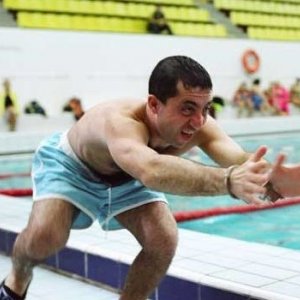 Una scena del film Playing the Victim