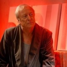 Michael Caine in una scena di Sleuth