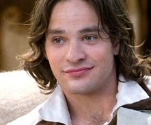 Un primo piano di Charlie Cox  in Stardust