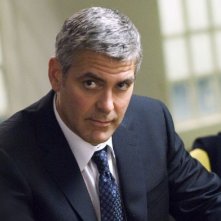 Una bella immagine di George Clooney in Michael Clayton