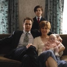 Jacob Kogan Vera Farmiga E Sam Rockwell In Una Scena Di Joshua 47106