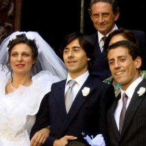 Luigi Lo Cascio, Fabrizio Gifuni e Ornella Giusto in una scena de Il dolce e l'amaro