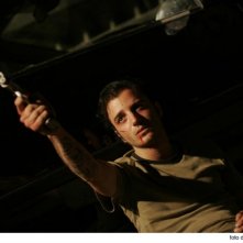 Nicolas Vaporidis in una scena del film Cemento armato, diretto da Marco Martani