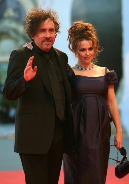 Tim Burton Leone Alla Carriera Di Venezia 64 Sul Red Carpet Con La Moglie Helena Bonham Carter 47263