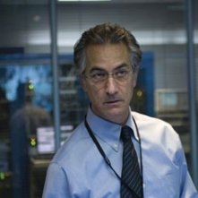 David Strathairn in una scena del film The Bourne Ultimatum