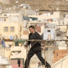 Matt Damon in una sequenza action del film The Bourne Ultimatum