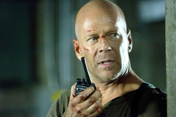 Bruce Willis, i fan non dimenticano la star di Die Hard nel giorno del suo compleanno